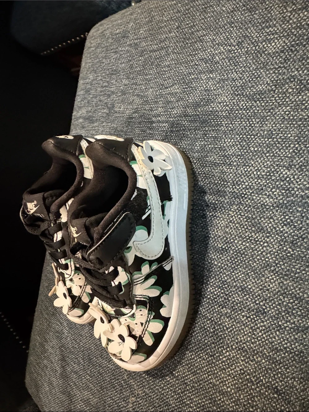 Nike Airforce 1 toddler 8c White Floral Sneakers